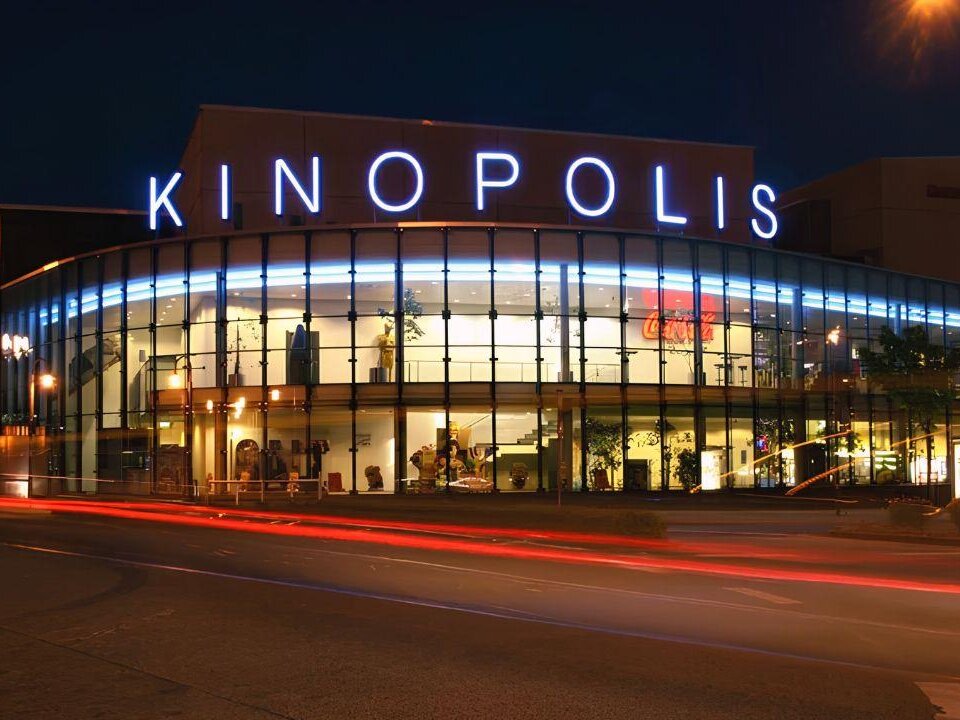kinopolis leverkusen außen nacht
